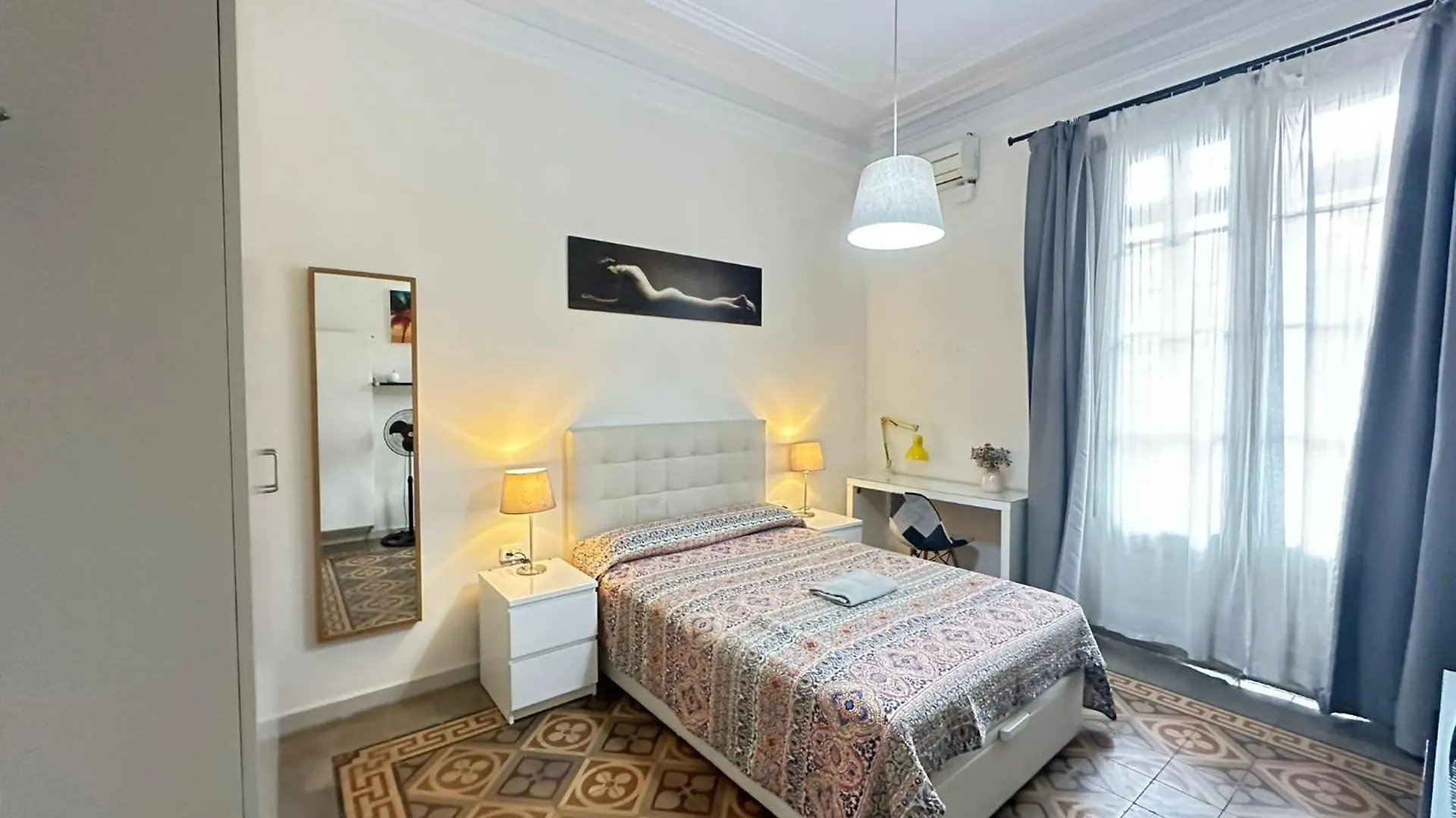 Rooms Rumila Barcelona Spain