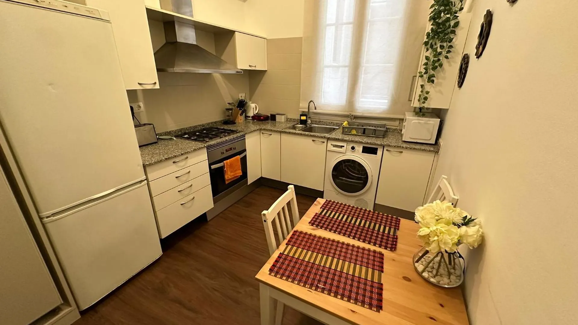 ברצלונה Rooms Rumila לינה וארוחת בוקר