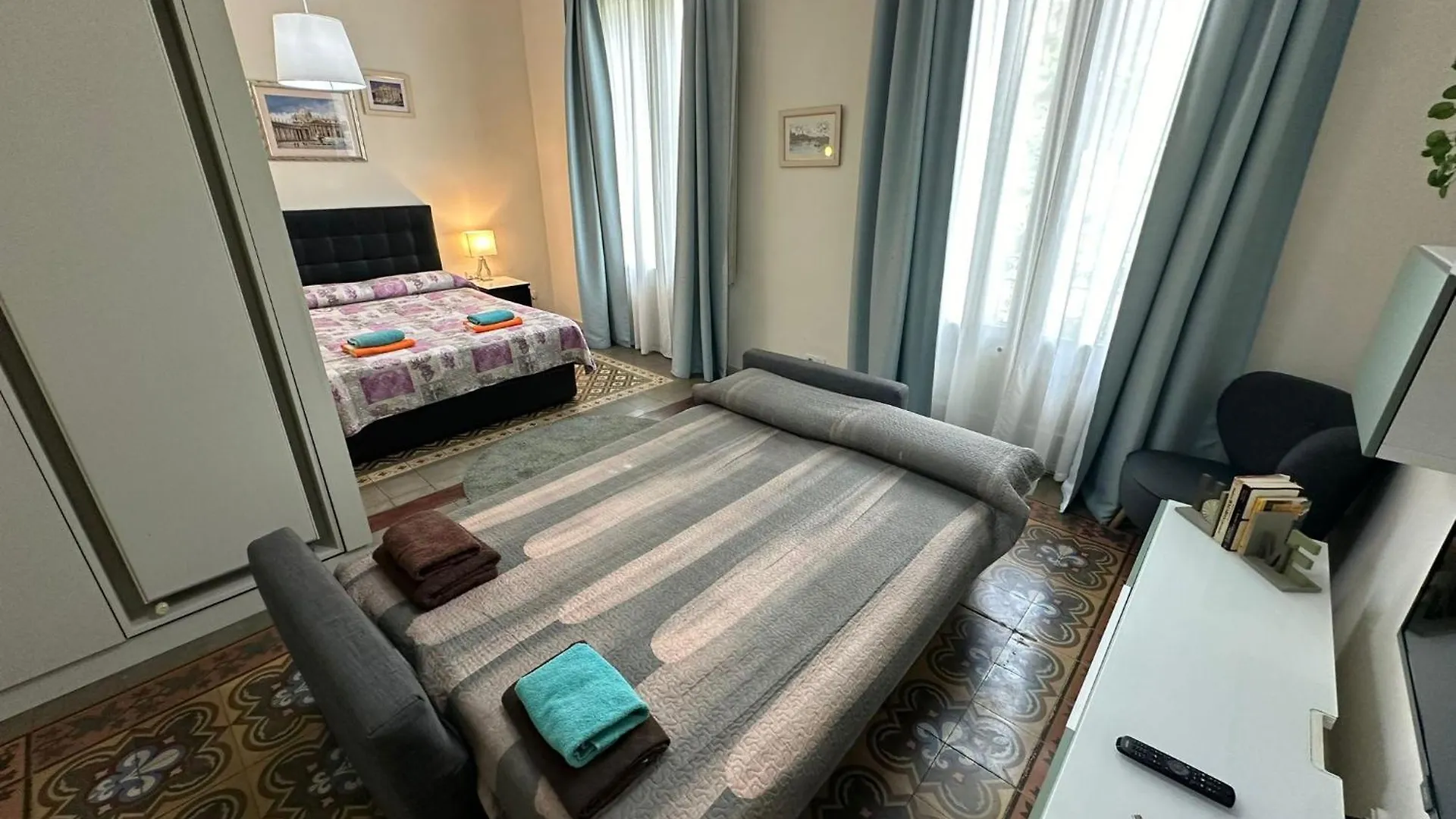 ברצלונה Rooms Rumila לינה וארוחת בוקר