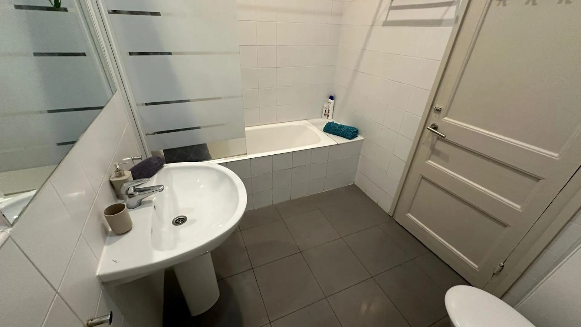 ברצלונה Rooms Rumila לינה וארוחת בוקר