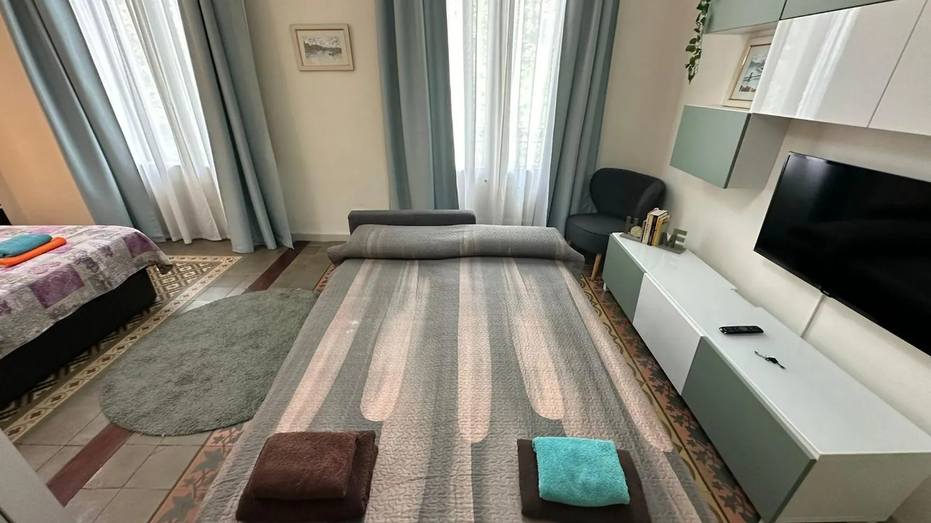 Rooms Rumila Barcelona 0*,