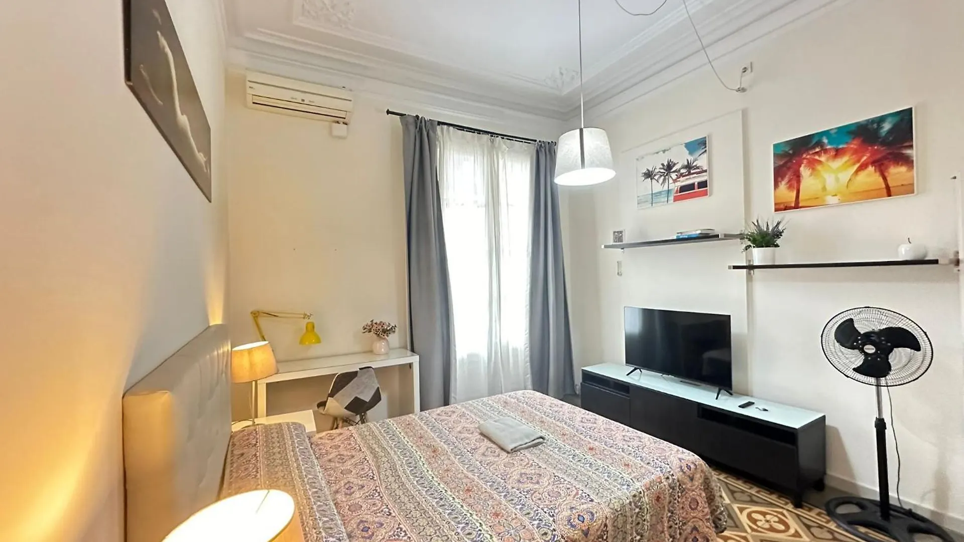 לינה וארוחת בוקר ברצלונה Rooms Rumila ספרד